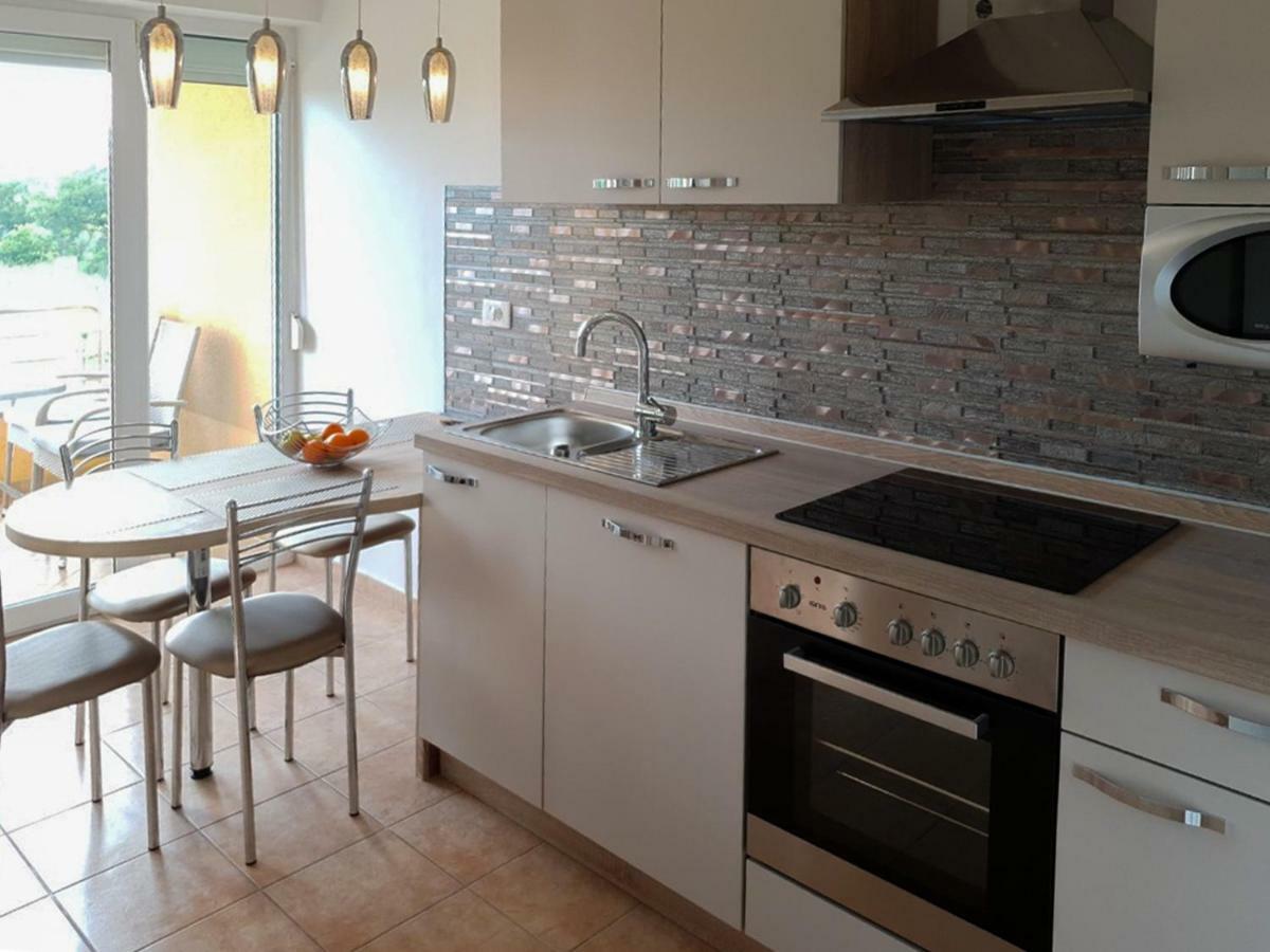 Lastovka Posesi Apartman Medulin Kültér fotó