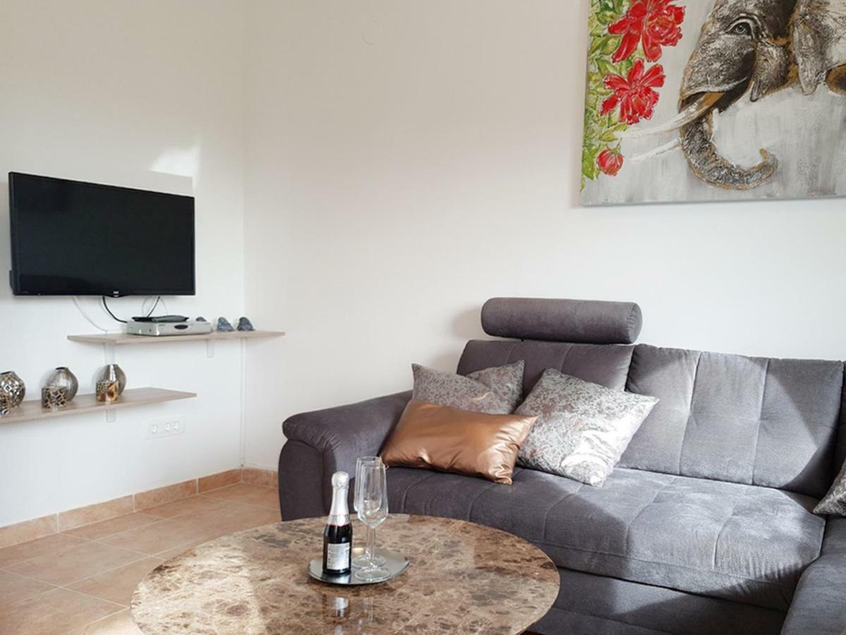 Lastovka Posesi Apartman Medulin Kültér fotó